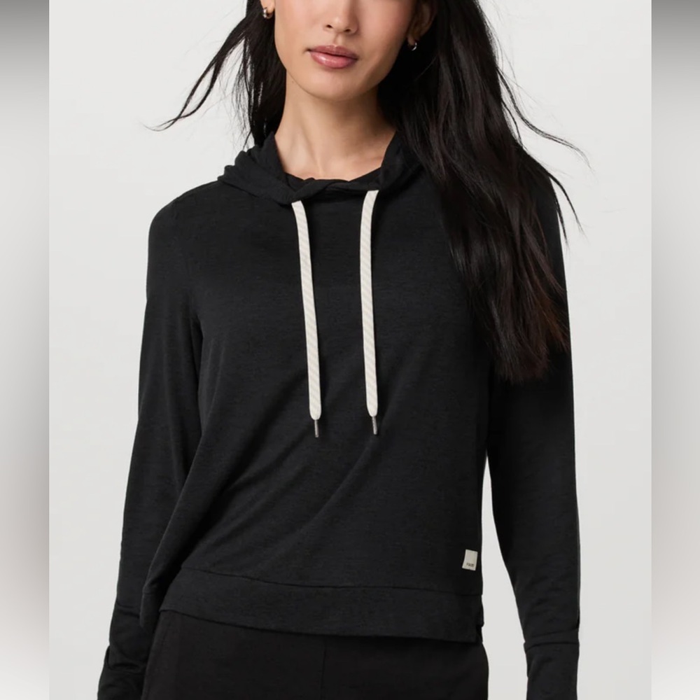 Vuori Essential Halo Hoodie